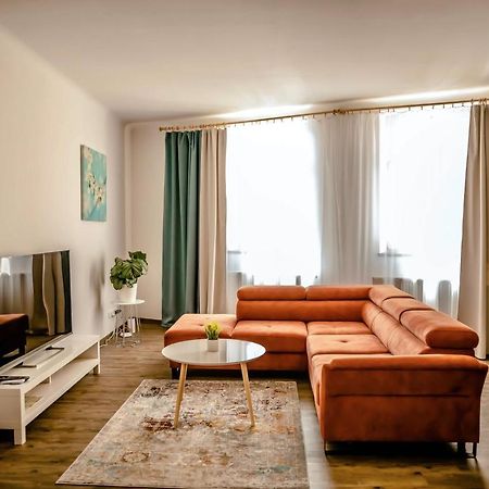 Luxusni Studio Na Velkem Namesti, Wi-Fi, Netflix Градец-Кралове Экстерьер фото
