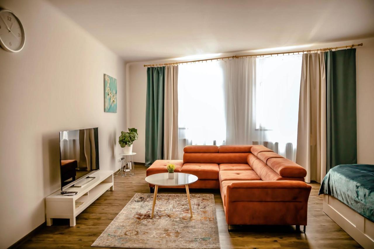 Luxusni Studio Na Velkem Namesti, Wi-Fi, Netflix Градец-Кралове Экстерьер фото